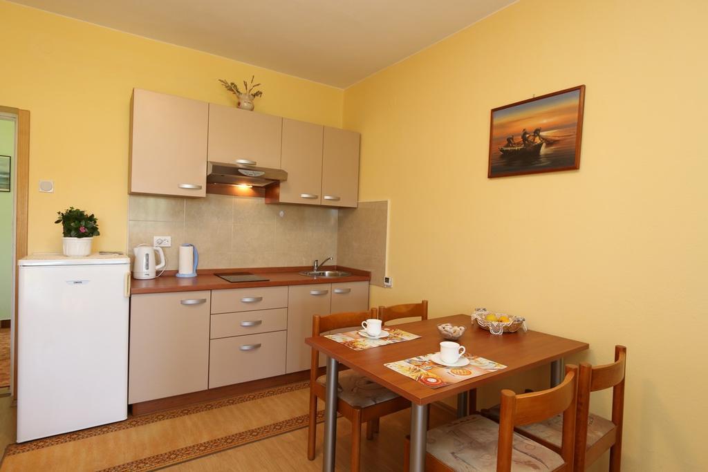 Apartment Mihajic M Klimno Bagian luar foto
